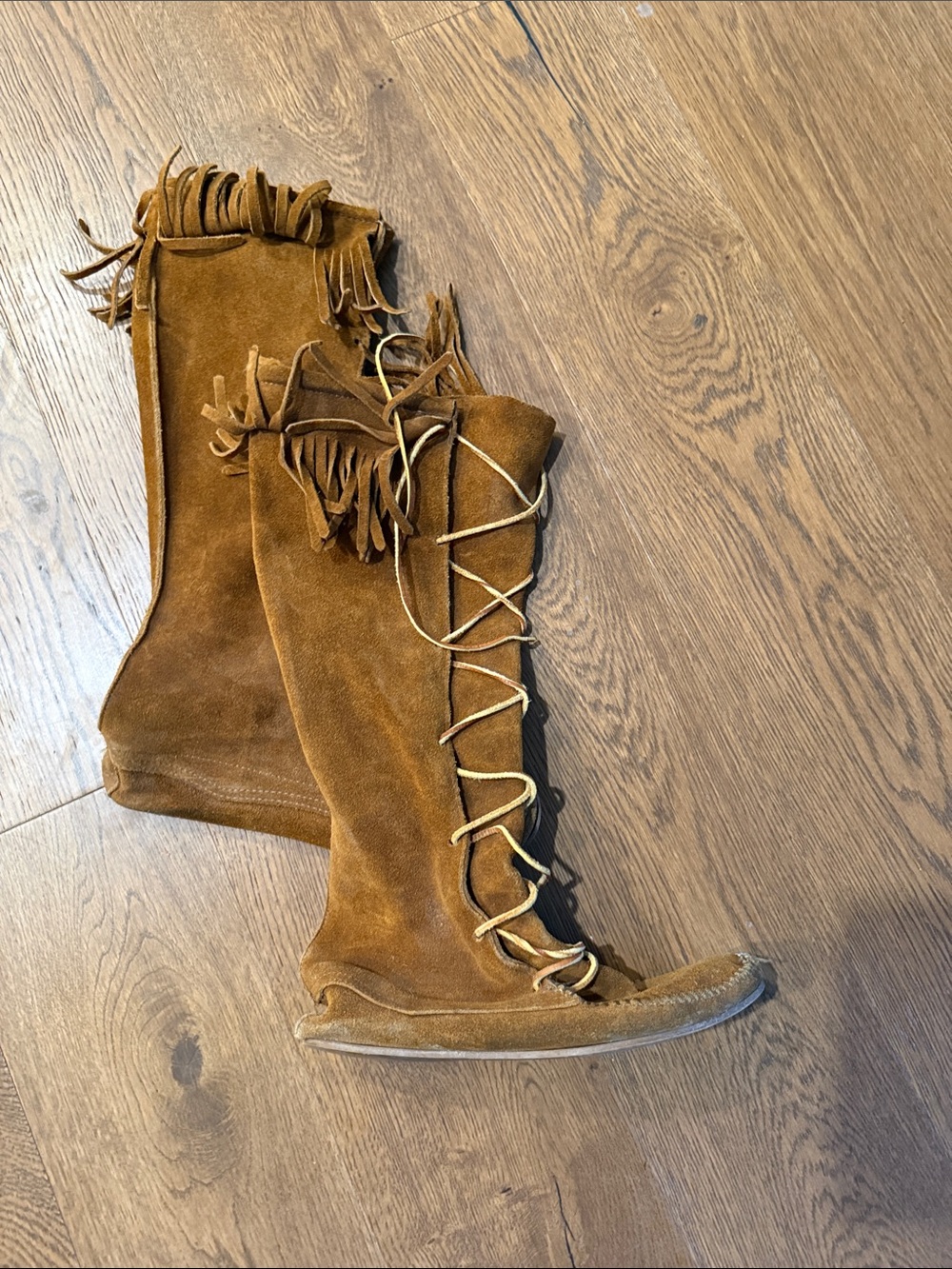 Vintage Fringe Lace-Up Suede Knee-High Boots - Tan